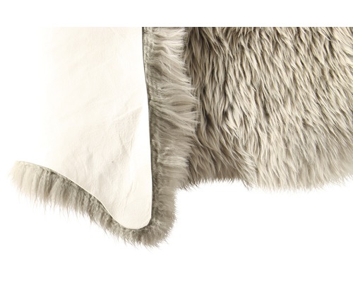 Kunstfellteppich mit Lederimitatrückseite