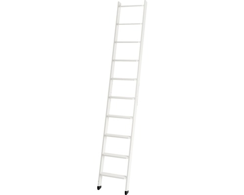 Weiße Leiter mit sieben Sprossen.