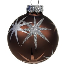 Christbaumkugel mit Sternmuster