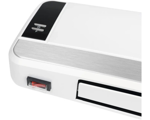 Detailansicht einer Heizung mit Bedienelementen und Schalter