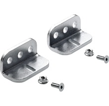 Zwei Winkelverbinder mit Schrauben und Muttern
