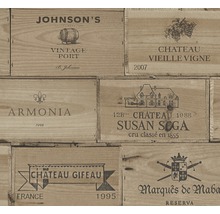 Tapete mit Weinkistenmotiven