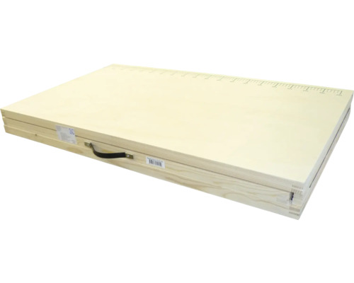 Geschlossener Messkoffer aus Holz mit Tragegriff und Skala