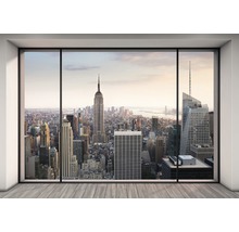 Blick aus einem Fenster auf die Skyline von New York City