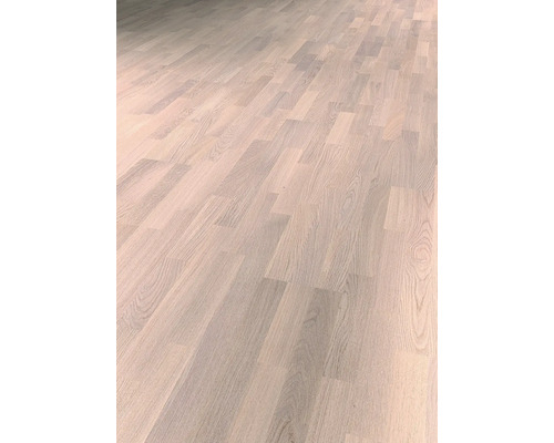 Verlegter Parkettboden aus Holz