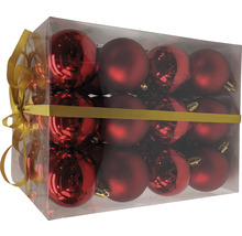 Karton mit roten Weihnachtskugeln