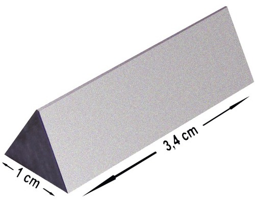 Dreiecksleiste mit den Maßen 1 Zentimeter mal 3,4 Zentimeter