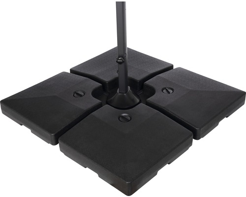 Quadratischer Sonnenschirmständer aus Kunststoff mit vier Platten