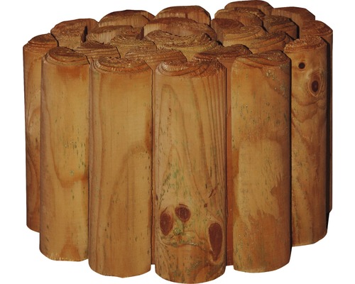 Holzbeetbegrenzung aus runden Pfosten