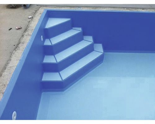 Schwimmbecken mit Treppe für einfachen Einstieg
