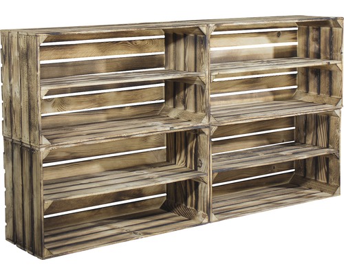 Regal aus vier Holzkisten
