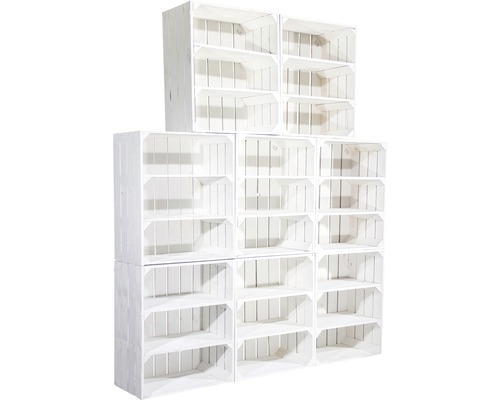 Gestapelte Regalkisten aus Holz