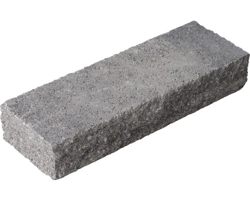 Grauer Pflasterstein aus Beton