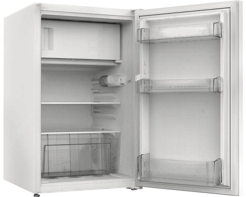 Offener, kleiner Kühlschrank mit Regalen und Türfächern