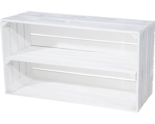 Weiße Holzkiste mit einem Regalbrett