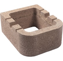 Betonpflanzstein mit Aussparungen für Bepflanzung