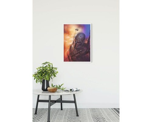 Dekoratives gerahmtes Bild mit Science-Fiction-Motiv über einem runden Tisch