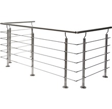 Geländer aus Edelstahl mit horizontalen Füllstäben