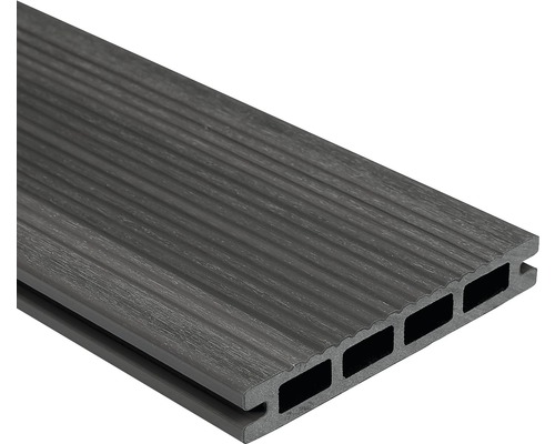 Terrassendiele aus Verbundmaterial mit geriffelter Oberfläche