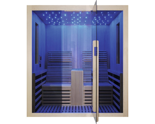 Innenansicht einer Sauna mit Bänken, Holzverkleidung und Glasfront