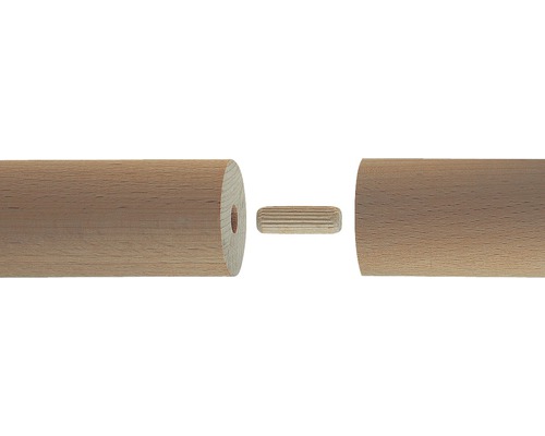 Holzdübel und zwei Holzstücke