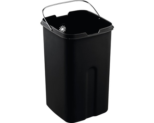 Schwarzer Putzeimer mit Metallgriff