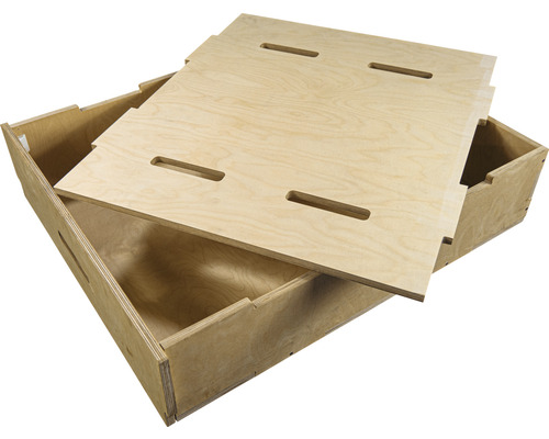 Holzkiste mit Deckel und Griffen