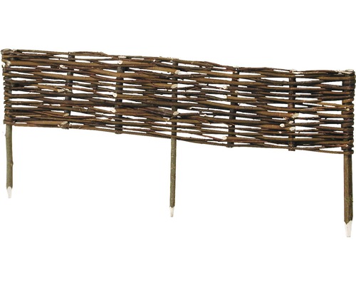 Weidenzaun als Beetbegrenzung