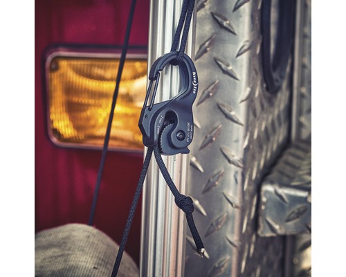 Nite Ize Karabiner mit Seilbefestigung
