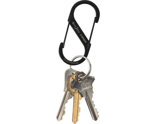 Schlüsselanhänger mit drei Schlüsseln und Karabinerhaken