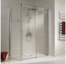 Duschkabine mit Glasschiebetür und Duscharmatur im Badezimmer