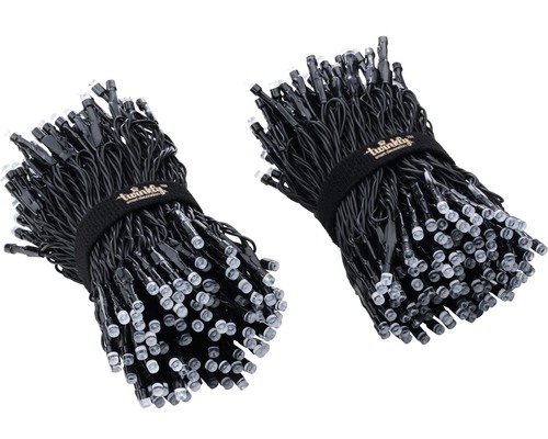 Zwei gebündelte Twinkly Lichterketten