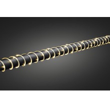LED Lichterkette aufgewickelt um ein Rohr