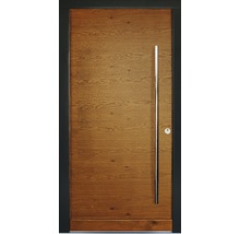 Holztür mit langem, senkrechtem Griff