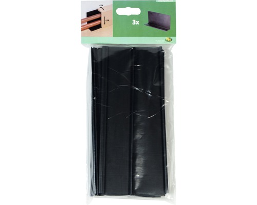 Drei schwarze Kunststoff-Rohrabdeckungen in einer Verpackung