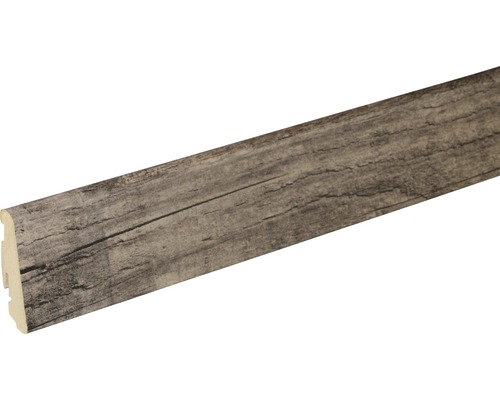 Fußleiste mit Holzstruktur