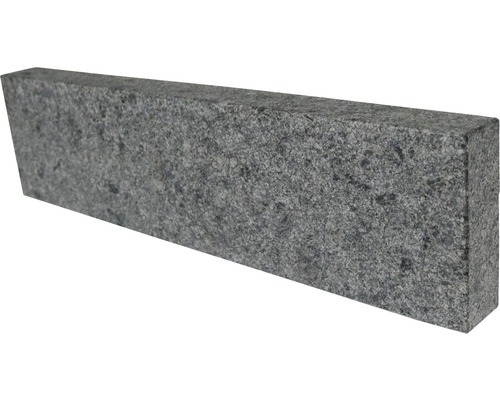 Bordstein aus Granit
