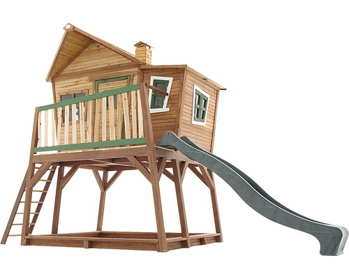 Holzspielhaus mit Rutsche und Sandkasten