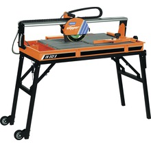Fliesenschneidmaschine mit Tisch und Schneidscheibe