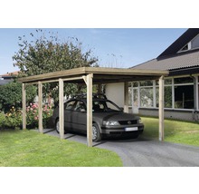 Holzcarport mit Auto im Hof