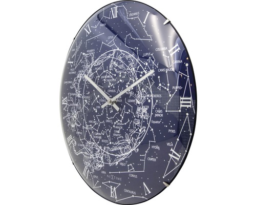 Wanduhr mit Sternbildern und römischen Ziffern