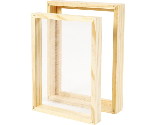 Zwei hölzerne Siebdruckrahmen unterschiedlicher Größe