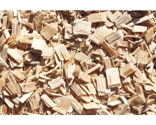 Nahaufnahme von Holzhackschnitzeln als Gartenmulch