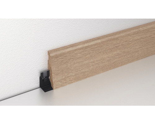 Sockelleiste mit Montageclip
