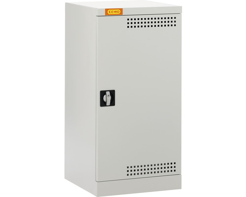 Schrank mit Tür, Schloss und Belüftungslöchern