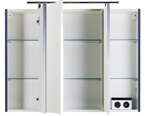 Offener Spiegelschrank mit Glasablagen zur Badezimmeraufbewahrung