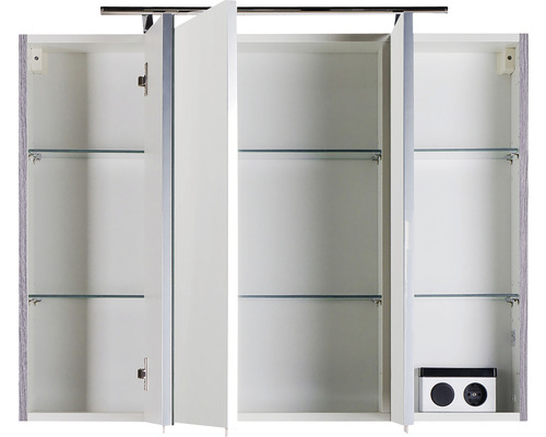 Offener Spiegelschrank mit Glasablagen und Steckdose