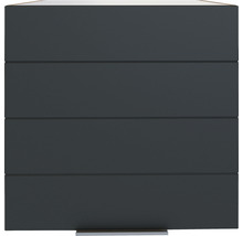 Geschlossenes Garagensektionaltor mit vier Sektionen