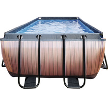 Rechteckiger Pool mit Holzverkleidung und Stahlrahmen