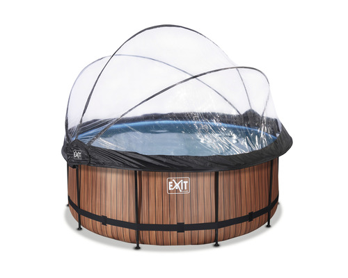 Runder Pool mit Abdeckung zum Schutz vor Witterungseinflüssen.